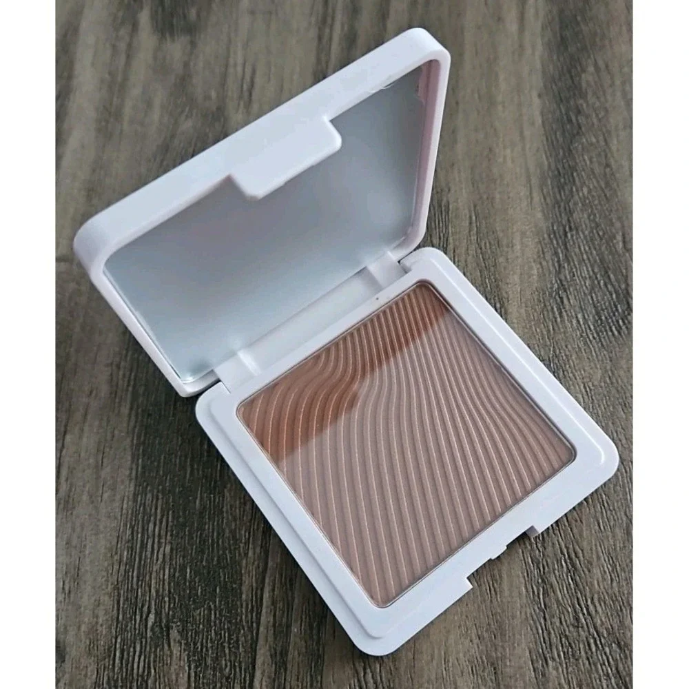 YC Collection Luminous Jireh Bronzing Powder Bronzer Enough Full Size 9g .3175oz